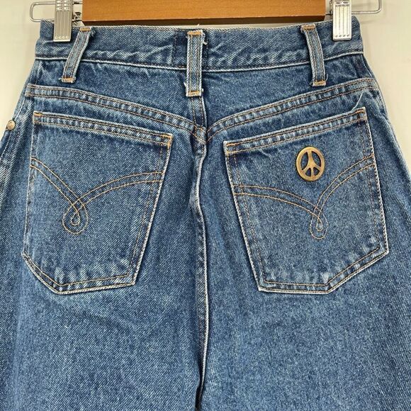 Moschino Blue Peace Logo Leather Patch High Waisted Mom Denim Jeans Size 30 - Picture 5 of 9
